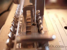 Load image into Gallery viewer, Fagoter Singercraft, Singer (Vintage Original)