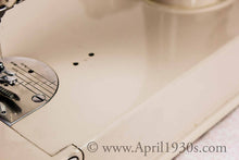 Load image into Gallery viewer, Singer Featherweight 221 Sewing Machine, TAN JE150***