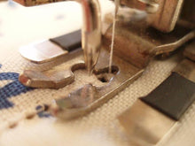 Load image into Gallery viewer, Hemstitcher and Picot Edger Attachment, Singer (Vintage Original)