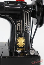 Load image into Gallery viewer, Singer Featherweight 222K Sewing Machine EK632***