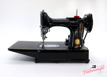Load image into Gallery viewer, Singer Featherweight 222K 1957 - EM603***
