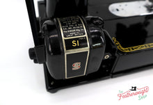 Load image into Gallery viewer, Singer Featherweight 222K Sewing Machine EK327***