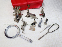 Load image into Gallery viewer, Singer Featherweight 222K Sewing Machine EM9611**