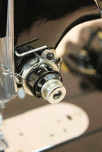 Load image into Gallery viewer, Singer Featherweight 222K Sewing Machine EM6046**