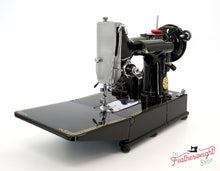 Load image into Gallery viewer, Singer Featherweight 222K Sewing Machine, RED "S" ER9006**