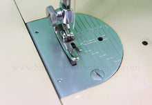 Load image into Gallery viewer, Singer Featherweight 221J Sewing Machine, TAN ES658***