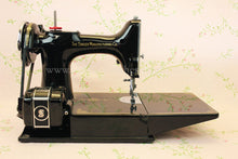 Load image into Gallery viewer, Singer Featherweight 221 Sewing Machine, AF882***