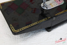 Load image into Gallery viewer, Singer Featherweight 222K Sewing Machine EL184***