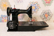 Load image into Gallery viewer, Singer Featherweight 221 Sewing Machine, AL416***