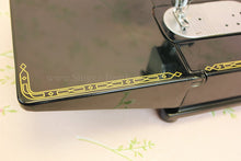 Load image into Gallery viewer, Singer Featherweight 222K Sewing Machine, "Red S" ER900***
