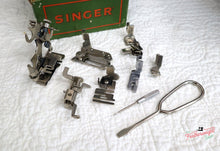 Load image into Gallery viewer, Singer Featherweight 222K Sewing Machine EJ622***