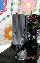 Load image into Gallery viewer, Singer Featherweight 222K Sewing Machine EJ622***