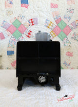 Load image into Gallery viewer, Singer Featherweight 222K Sewing Machine EP131***