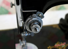Load image into Gallery viewer, Singer Featherweight 221 Sewing machine, 1935 AD880***