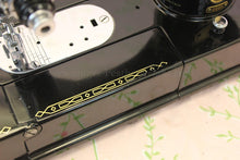 Load image into Gallery viewer, Singer Featherweight 222K Sewing Machine EP542***
