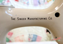 Load image into Gallery viewer, Singer Featherweight 221 Sewing Machine, TAN ES876***