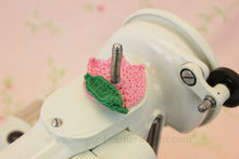 Load image into Gallery viewer, Singer Featherweight 221 Sewing Machine, WHITE FA128***