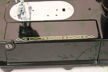 Load image into Gallery viewer, Singer Featherweight 222K Sewing Machine EL683***