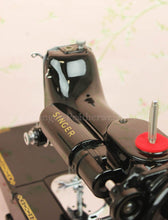 Load image into Gallery viewer, Singer Featherweight 222K Sewing Machine EL683***