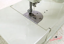 Load image into Gallery viewer, Singer Featherweight 221K Sewing Machine, WHITE EV993***