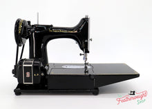 Load image into Gallery viewer, Singer Featherweight 222K Sewing Machine EJ616***