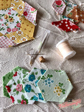 Load image into Gallery viewer, 1 1/2" Inch Hexagons Iron-On Papers For English Paper Piecing x 1000