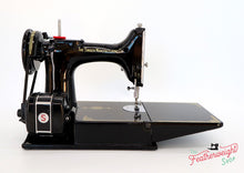Load image into Gallery viewer, Singer Featherweight 221K Sewing Machine, EG352***