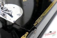 Load image into Gallery viewer, Singer Featherweight 221K Sewing Machine, EG352***