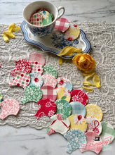Load image into Gallery viewer, 2" Inch Clamshell Iron-On Papers For English Paper Piecing x 100