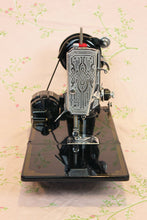 Load image into Gallery viewer, Singer Featherweight 221 Sewing Machine, AH114***