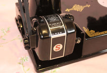 Load image into Gallery viewer, Singer Featherweight 221K Sewing Machine, Centennial EG706***