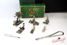Load image into Gallery viewer, Singer Featherweight 221 Sewing machine, "First-Run" 1933 AD549***