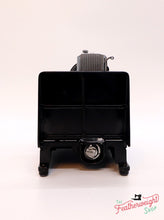 Load image into Gallery viewer, Singer Featherweight 222K Sewing Machine EJ626***