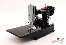 Load image into Gallery viewer, Singer Featherweight 222K Sewing Machine EK325***