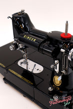 Load image into Gallery viewer, Singer Featherweight 222K Sewing Machine EK325***