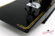 Load image into Gallery viewer, Singer Featherweight 221K Sewing Machine EM599***