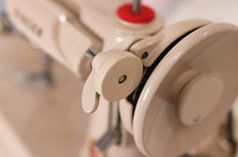 Load image into Gallery viewer, Singer Featherweight 221 Sewing Machine, TAN ES879***