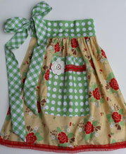 Load image into Gallery viewer, PATTERN BOOKLET, Bee in my Bonnet One Yard Apron Pattern by Lori Holt