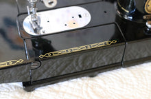 Load image into Gallery viewer, Singer Featherweight 222K Sewing Machine EK324***