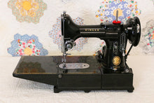 Load image into Gallery viewer, Singer Featherweight 222K Sewing Machine EK629***