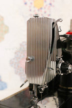 Load image into Gallery viewer, Singer Featherweight 222K Sewing Machine EK629***
