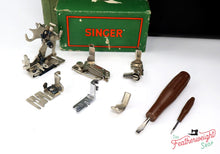 Load image into Gallery viewer, Singer Featherweight 221K Sewing Machine, EH140***
