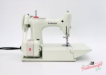 Load image into Gallery viewer, Singer Featherweight 221K Sewing Machine, WHITE EV958***