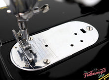 Load image into Gallery viewer, Singer Featherweight 222K Sewing Machine EM238***