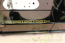 Load image into Gallery viewer, Singer Featherweight 222K Sewing Machine