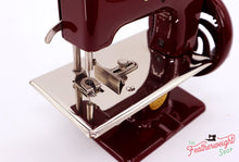 Load image into Gallery viewer, Singer Sewhandy Model 20 - Fully Restored in Brandywine