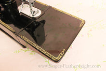 Load image into Gallery viewer, Singer Featherweight 222K Sewing Machine EN137***