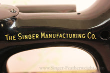 Load image into Gallery viewer, Singer Featherweight 222K Sewing Machine EN137***