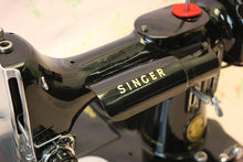 Load image into Gallery viewer, Singer Featherweight 222K Sewing Machine EK633***