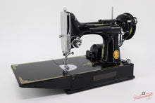 Load image into Gallery viewer, Singer Featherweight 221K Sewing Machine, EH142***